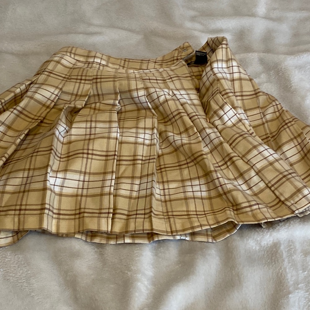 Plad cute skirt is very adorable